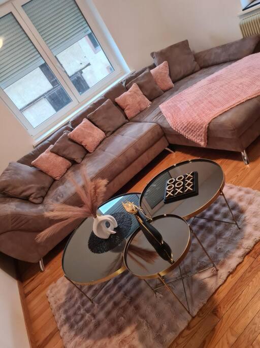Bienvenue Chez Angele Homes 1 *